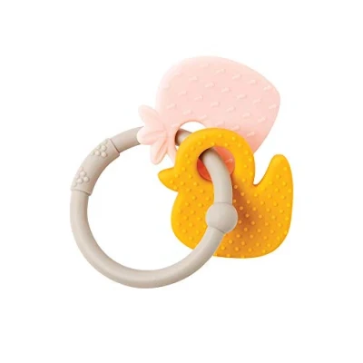 Abbildung von Nattou Beißring aus Silikon, Erdbeere und Ente, BPA frei, 8 x 10 4 cm, Silicon, Beige/Rosa/Ocker
