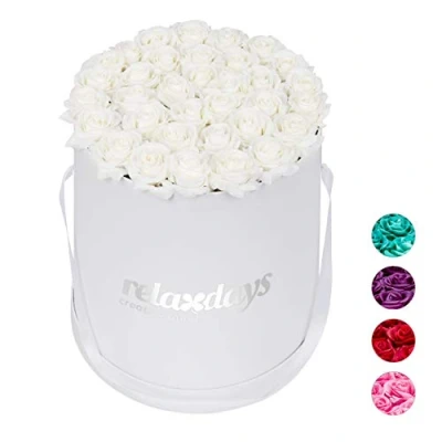 Abbildung von Relaxdays Rosenbox rund, 34 Rosen, stabile Flowerbox weiß, lange haltbar, Geschenkidee, dekorative Blumenbox, 33 x 32 cm