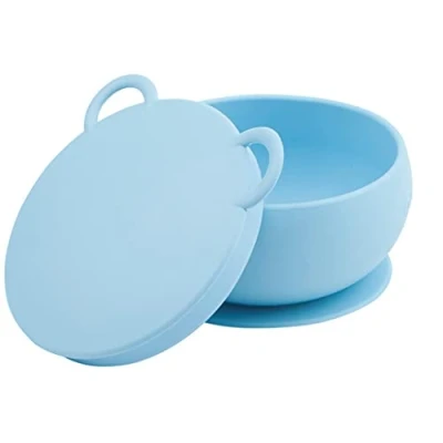 Abbildung von MinikOiOi Bowly Mineralblau 101080003 Suppenteller mit Deckel und Vetosa auf der Unterseite