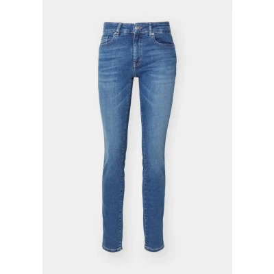 Abbildung von BOSS Jackie Jeans Slim Fit, Damen, Größe: 29x32, Bright blue