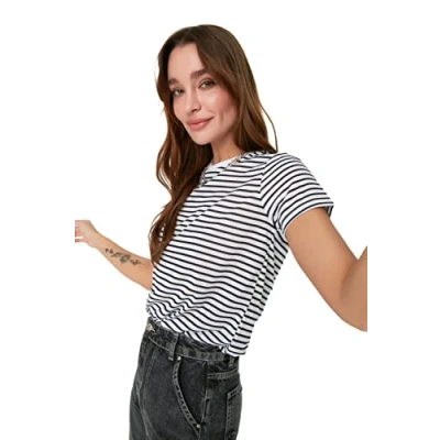 Abbildung von Trendyol Damen Gestreiftes Basic Gestricktes T shirt Shirt, Schwarz, L EU