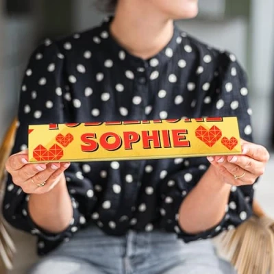 Abbildung von Toblerone Schokolade Personalisiert mit Namen Personalisier diese Geschenk und Botschaft, Milchschokolade Honig Mandelnougat (L 360 gramm)
