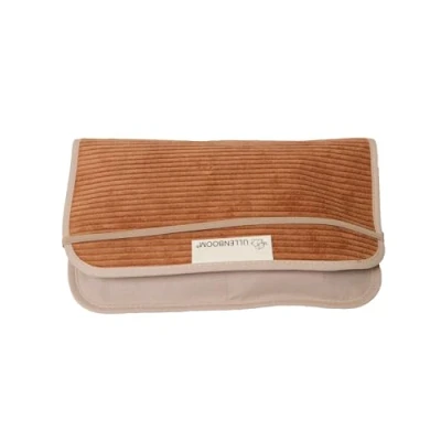 Abbildung von ULLENBOOM Windeltasche für unterwegs, Cord Cognac, Made in EU Wickeltasche bis zu 3 Windeln, Feuchttücher &amp; weiteres Zubehör, Ideal als Wickelorganiser den Kinderwagen