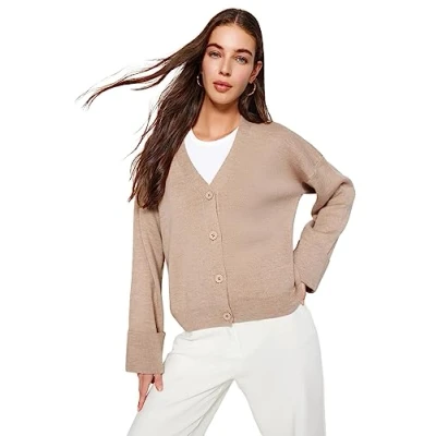 Abbildung von Trendyol Women&#039;s Damen Gerade Lange Ärmel Regulär Strickjacke Cardigan Sweater, Camel, S
