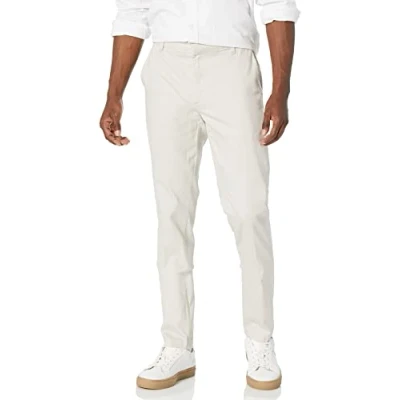 Abbildung von Amazon Essentials Herren Faltenresistente Stretch Chinohose mit schmaler Passform und flacher Vorderseite, Stone, 40W / 29L