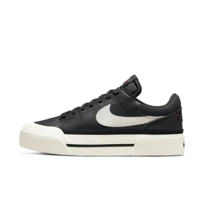 Abbildung von Nike Damen Court Legacy Lift Sneaker, Black/SAIL White Team ORANGE, 36.5 EU