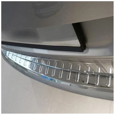 Abbildung von teileplus24 L539 Ladekantenschutz V2A Edelstahl kompatibel mit VW Caddy 4 2K 2015 2020 Abkantung
