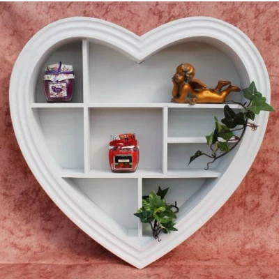 Abbildung von DanDiBo Setzkasten Herz 15K050 aus Holz 40 cm Wandregal Sammlervitrine Schaukasten Regal