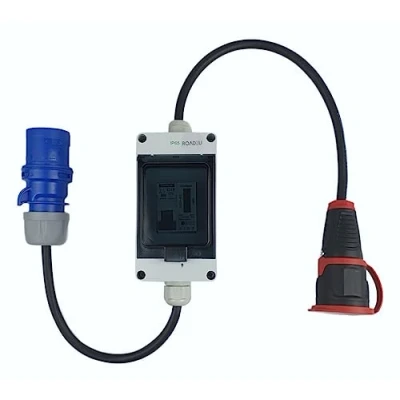 Abbildung von RoadEu Schuko Adapter Komplett mit Zähler CEE Stecker 3P 16A auf Kupplung 230V 3x2 5mm2 Kabel Verlängerungskabel 1 Meter Stromzähler. IP44
