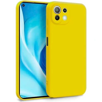 Abbildung von MyGadget Hülle für Xiaomi Mi 11 Lite 5G Zweilagige Handyhülle mit Kameraschutz Cover Innenfutter &amp; Silikon außen Gelb