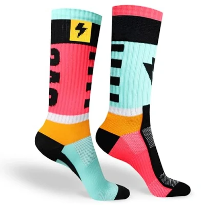 Abbildung von Sport Socken für Männer und Frauen Ideale Laufen, Basketball, Radfahren Padel Inshock Barcelona