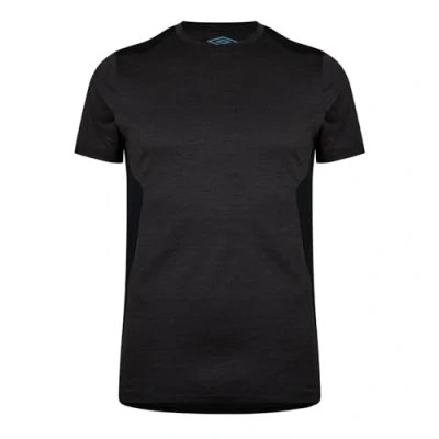Abbildung von Umbro Fussball PRO Training FußballTrikot, Herren, Größe: Large, Schwarz
