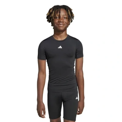 Abbildung von adidas Sportswear T Shirt J TF TEE