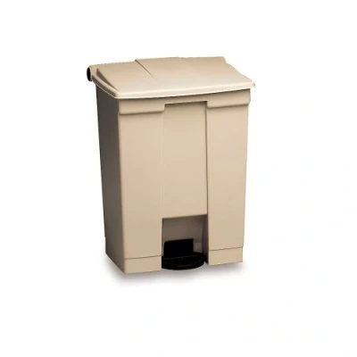 Abbildung von Rubbermaid Commercial Products 12gal HDPE Step On Trash Can Beige