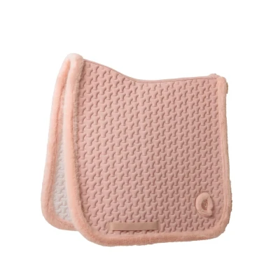 Abbildung von Schabrake Fake Fur Plaited Quilt Dressur alt rosa