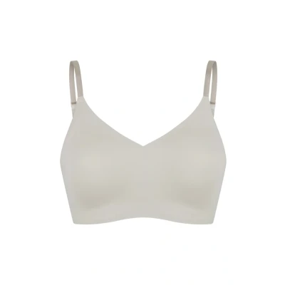 Abbildung von Schiesser Damen nahtloses Bustier Spaghettiträger mit herausnehmbaren Pads Invisible Soft