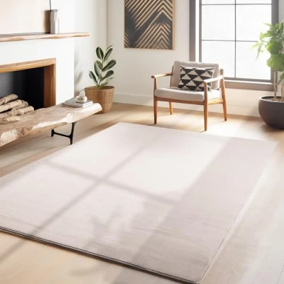 Abbildung von HomebyHome Kurzflor Teppich Wohnzimmer 120 x 170 cm Beige Waschbarer für Schlafzimmer, Esszimmer und Ideal als Küchenteppich Flauschiger Extra Weich, Einfarbig, rutschfest, Modern