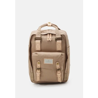 Abbildung von Doughnut MACAROON Rucksack Unisex 16L mit Laptopfach I Studenten funktionell &amp; handgefertigt ideal als Reise oder leichter City Daypack (Hazelnut)