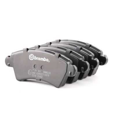 Abbildung von BREMBO P 61 067 Bremsbelagsatz exkl. Verschleißwarnkontakt mit Bremssattelschrauben Zubehör PEUGEOT: 206 Schrägheck, CITROËN: Xsara Schrägheck