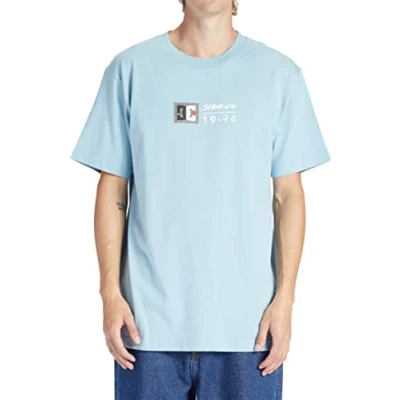 Abbildung von DC Shoes Split Star T Shirt für Männer Blau