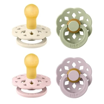 Abbildung von BIBS Boheme Schnuller 4er Pack. BPA frei, Kirschform Nippel. Naturkautschuk/Latex, Hergestellt in Dänemark. 0 6 Monate (4er Pack), Dusky Lilac Mix
