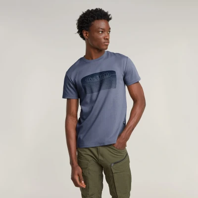 Abbildung von G STAR Stacked OLD Skool LOGO Tshirt print, Herren, Größe: Medium, Elephant skin