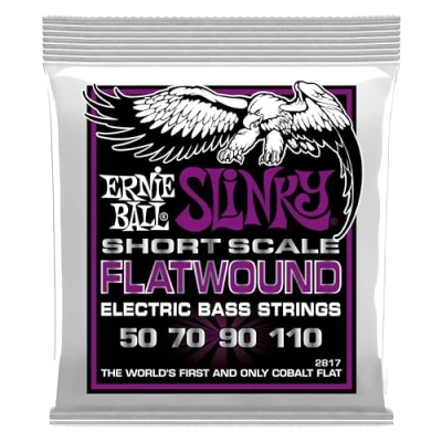 Abbildung von Ernie Ball Power Slinky Short Scale Flatwound E Bass Saiten, Stärke 50 110