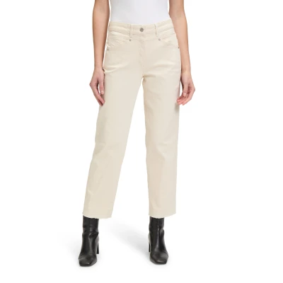 Abbildung von Betty Barclay Casualmit Eingrifftaschen Jeans Straight Leg, Damen, Größe: 38, Antique white