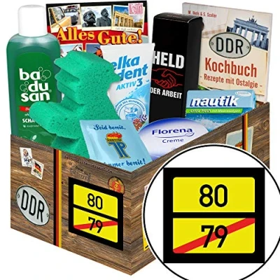 Abbildung von Ortsschild 80 ++ Pflege Geschenkset DDR Zum achtzigsten Geburtstag Geschenke