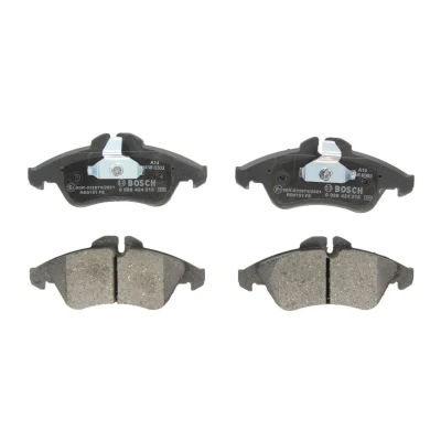 Abbildung von BOSCH 0 986 424 218 Bremsbelagsatz Low Metallic mit Kolbenclip MERCEDES BENZ: Sprinter 4 T Pritsche/Fahrgestell, 3 Kastenwagen