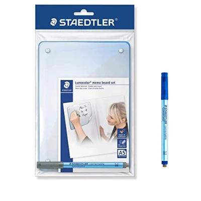 Abbildung von STAEDTLER Memoboard Lumocolor, selbsthaftend und wiederverwendbar, trocken abwischbar, inkl. Lumocolor correctable blau schwarz, Stiftklemme