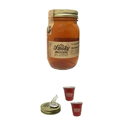Abbildung von Ole Smoky Moonshine Apple Pie (40 proof) im 0,5 Liter Glas + Ausgiesser Shot Becher rot 2 Stück