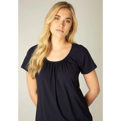 Abbildung von Base Level T Shirt &quot;Yona&quot;, mit Raffung am Ausschnitt und elastischem Bund