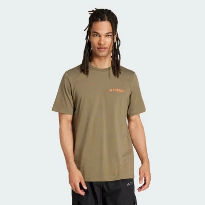 Abbildung von adidas Herren Terrex Graphic T Shirt, Olive Strata, XS