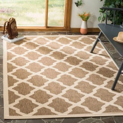 Abbildung von SAFAVIEH Geometrisch Teppich für Wohnzimmer, Esszimmer, Schlafzimmer Courtyard Collection, Kurzer Flor, Braun und Knochen, 160 X 231 cm