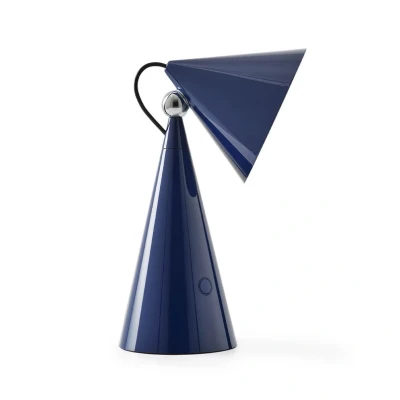 Abbildung von Tom Dixon LED Akku Tischlampe Pose, indigo, Höhe 25 cm