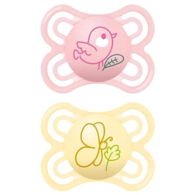 Abbildung von MAM Perfect Schnuller im 2er Set, für eine gesunde Zahn und Kieferentwicklung, Baby aus nachhaltigen &amp; bio erneuerbaren Materialien, mit Schnullerbox, 0 6 Monate, Bär/Fuchs