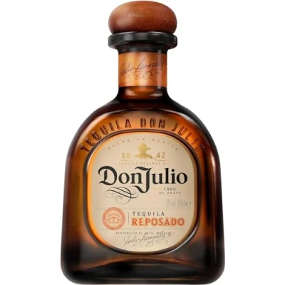 Abbildung von Don Julio Reposado Premium Tequila aus Jalisco, Mexiko 100 % blaue Agave 8 Monate im Eichenfass gereift pur, als Paloma und Margarita Cocktail 38 vol Einzelflasche, 700 ml