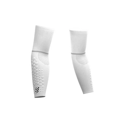 Abbildung von COMPRESSPORT ArmForce Ultralight Kompressions Armhülle, weiß, T1