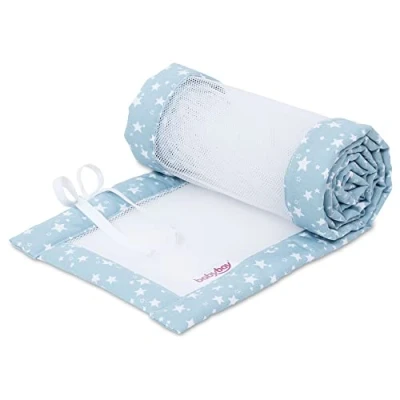 Abbildung von babybay Nestchen Mesh Piqué für Modell Boxspring XXL, azurblau Sterne weiß