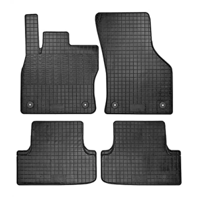 Abbildung von edecor Gummifussmatten Automatten Gummimatten Gummi Fußmatten Satz Set für VW Golf VIII GTI ab Bj. 2020