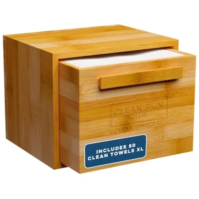 Abbildung von Clean Skin Club Luxe Bamboo Box mit Schublade &amp; Handtüchern XL, Gesichtstuch, Einweg Makeup Entferner Trockentücher, Gesichtswasser (Bambus Container Schublade)