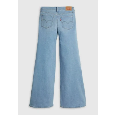 Abbildung von Levi&#039;s 318 Shaping Wide Leg Tall Glass of Water