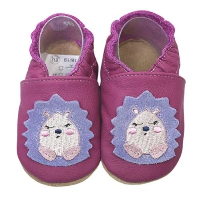 Abbildung von HOBEA Germany Krabbelschuhe für Jungs und Mädchen in verschiedenen Designs, Modell Schuhe:Igel lila, Schuhgröße:22/23
