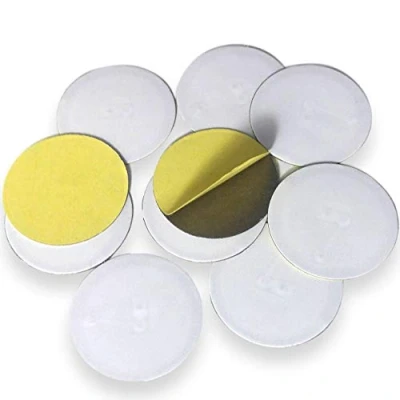 Abbildung von 10 NFC Anti Metall Tags NXP Chip NTAG213 144 Byte Speicherkapazität runde weiße Etiketten Hohe Scankraft starker Aufkleber Klebstoffe für Metalloberflächen