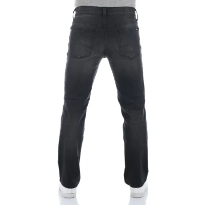 Abbildung von MUSTANG Herren Jeans Tramper Straight Fit Jeanshose Hose Denim Stretch Baumwolle Blau w31, Farbe:Dark (1014741 4000 882), Größe:31W / 32L