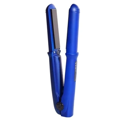 Abbildung von Beter Kabelloses Mini GRWM Glätteisen, kompakte Größe für unterwegs, per USB wiederaufladbar, einstellbare Temperatur bis zu 200C. Blau