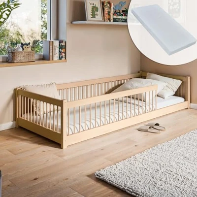 Abbildung von Kinderbett Bodenbett 90x200 cm Bett mit Matratze, Rausfallschutz &amp; Lattenrost Montessori Bed Gitterbett Kinder Jugendbett Einzelbett komplett Set Natur Design Kiefer Holz massiv Junge Mädchen