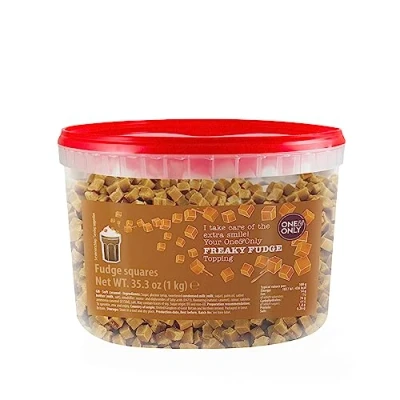 Abbildung von One&amp;Only Topping Freaky Fudge 1 kg Kleine Würfel aus softem Karamell