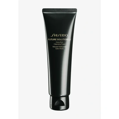 Abbildung von Shiseido Future Solution LX Revamp Extra Rich Cleansing Foam 125 ml